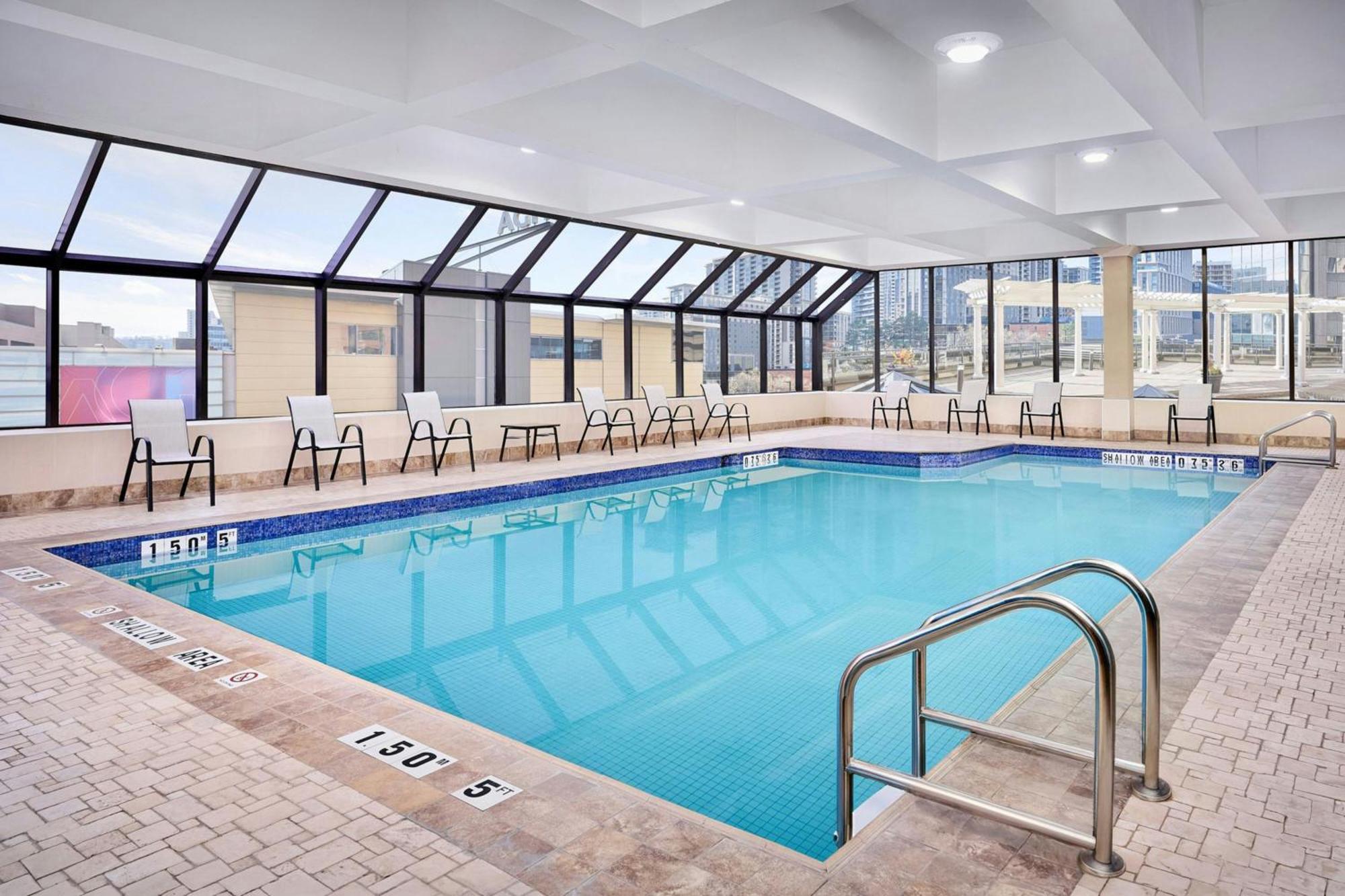 Sheraton Hamilton Hotel Exterior foto